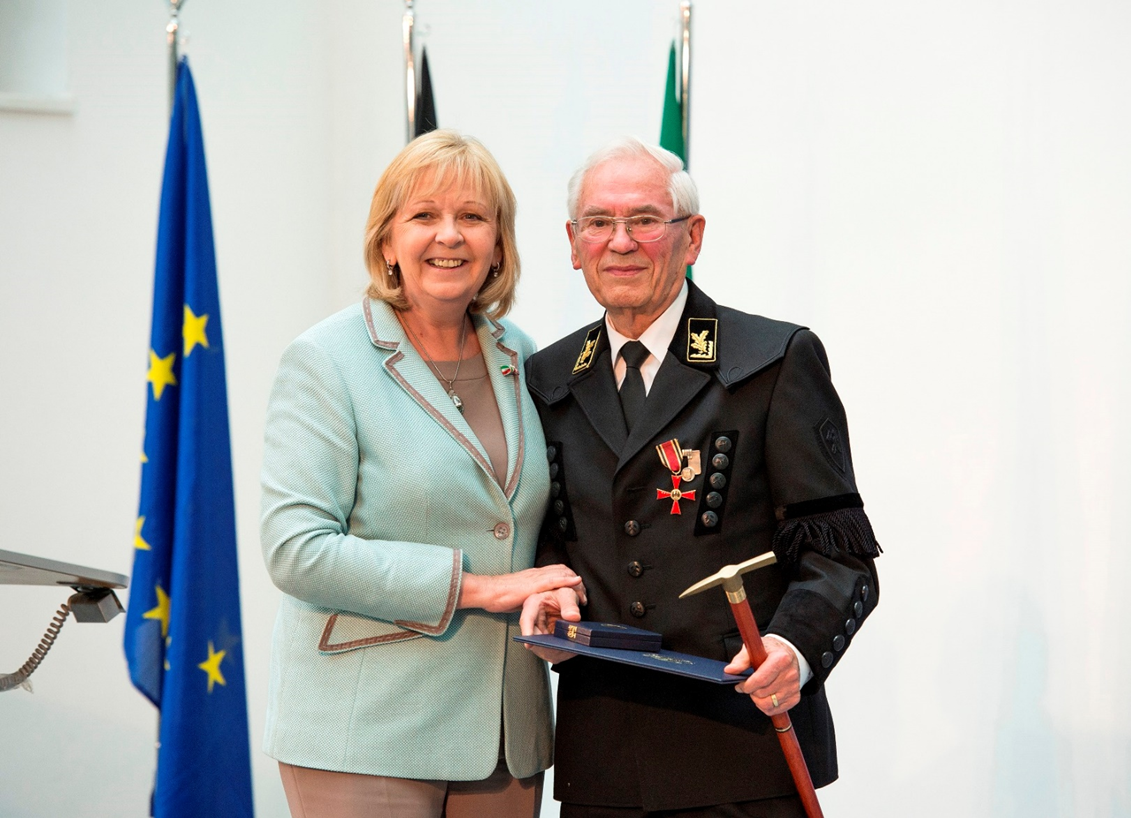 Kraft u. Auberg